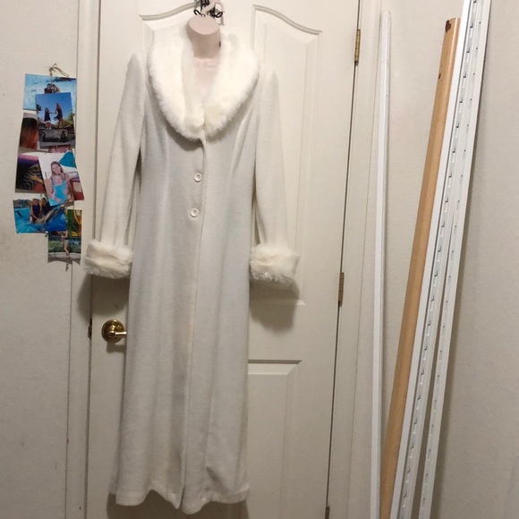 Jackets & Blazers - White Faux Fur Trimmed Long Coat